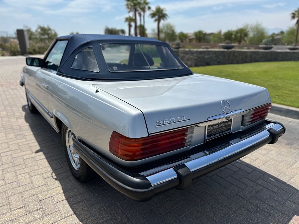 1985 Mercedes-Benz 380SL