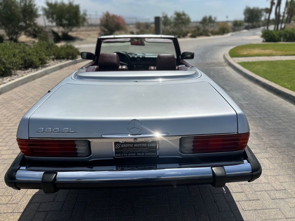 1985 Mercedes-Benz 380SL