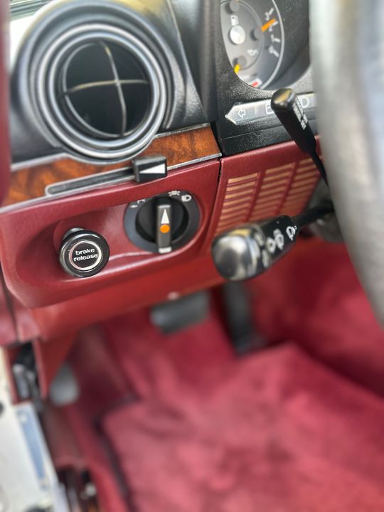 1985 Mercedes-Benz 380SL