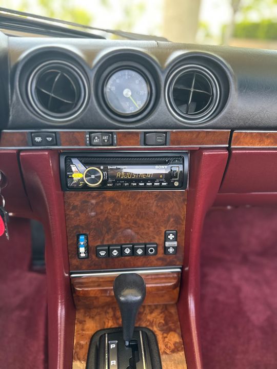 1985 Mercedes-Benz 380SL