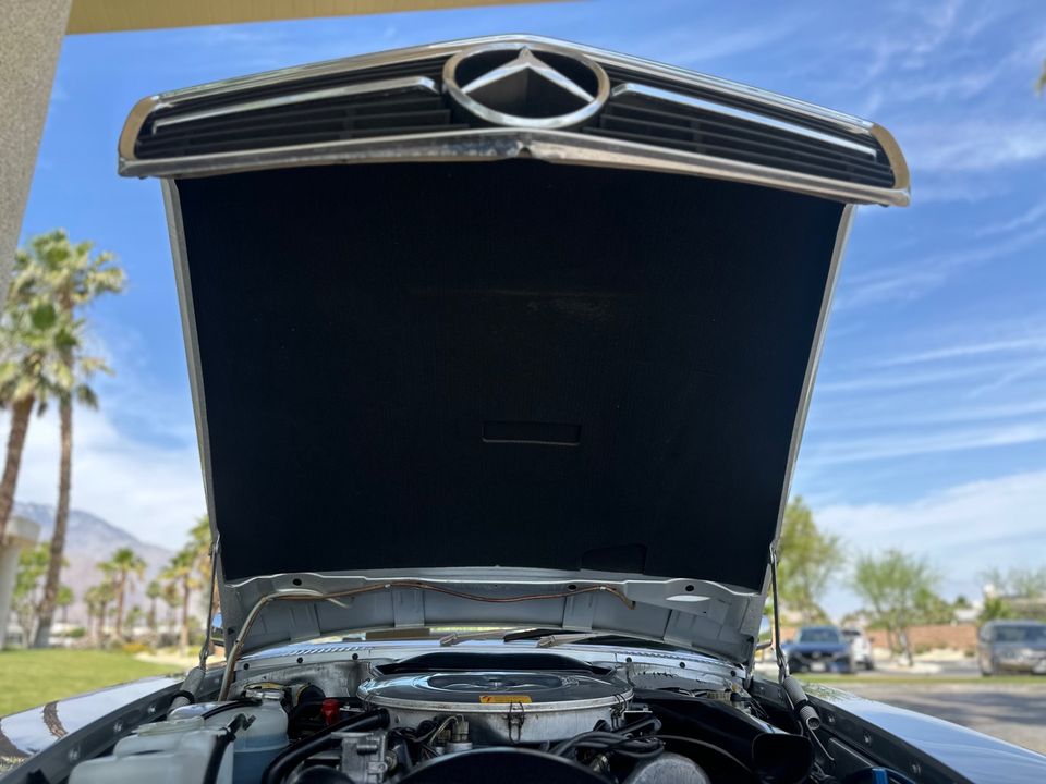 1985 Mercedes-Benz 380SL