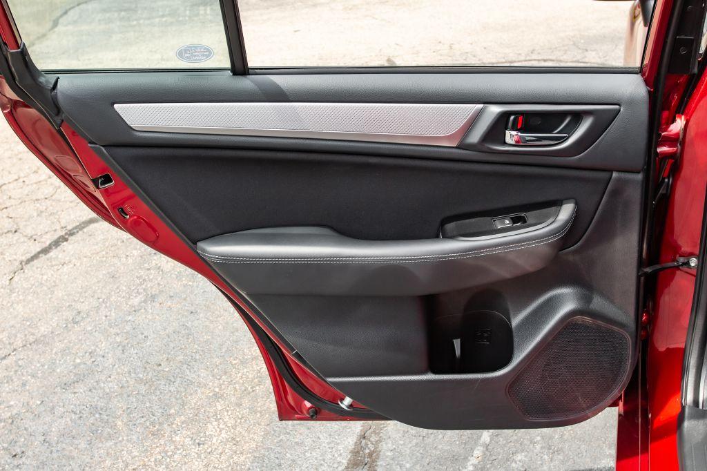 2015 SUBARU LEGACY