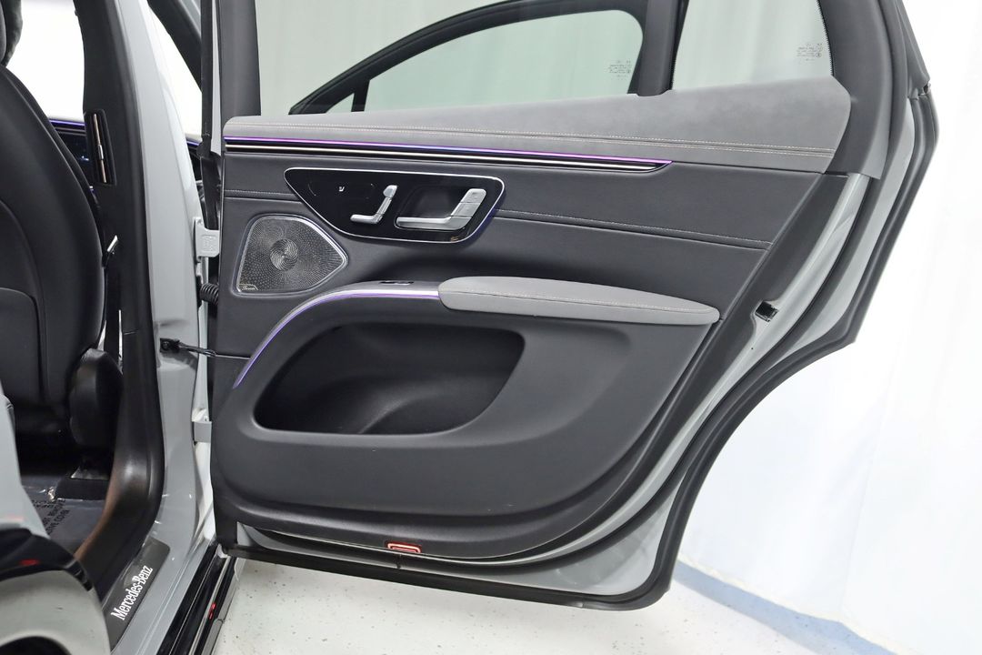 2023 Mercedes-Benz EQS