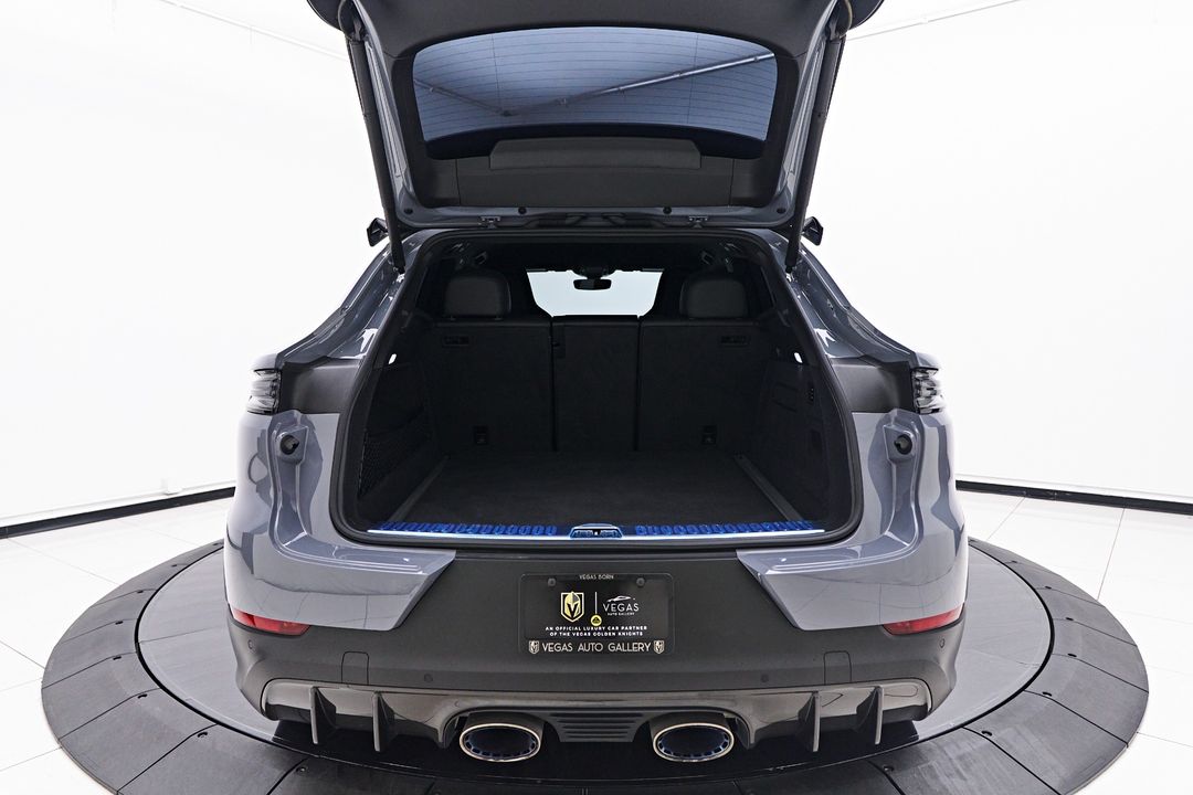2024 Porsche Cayenne Coupe