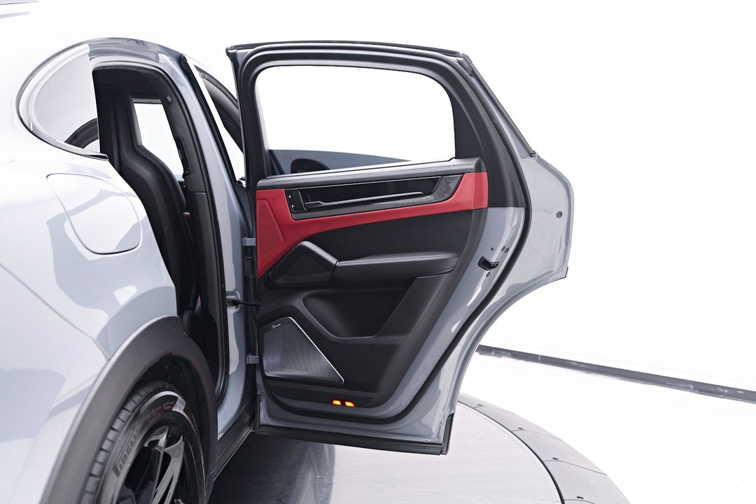 2024 Porsche Cayenne Coupe
