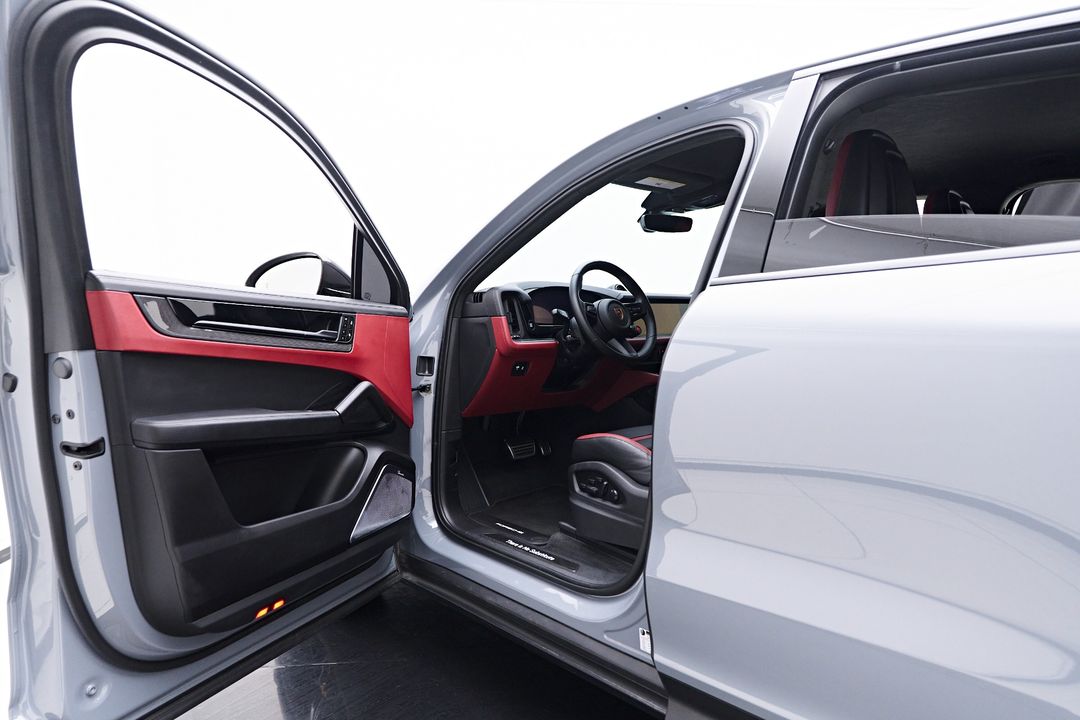 2024 Porsche Cayenne Coupe