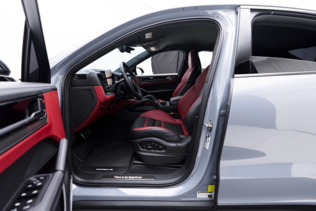 2024 Porsche Cayenne Coupe