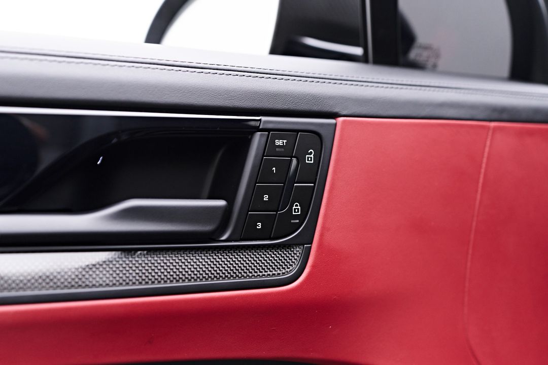 2024 Porsche Cayenne Coupe
