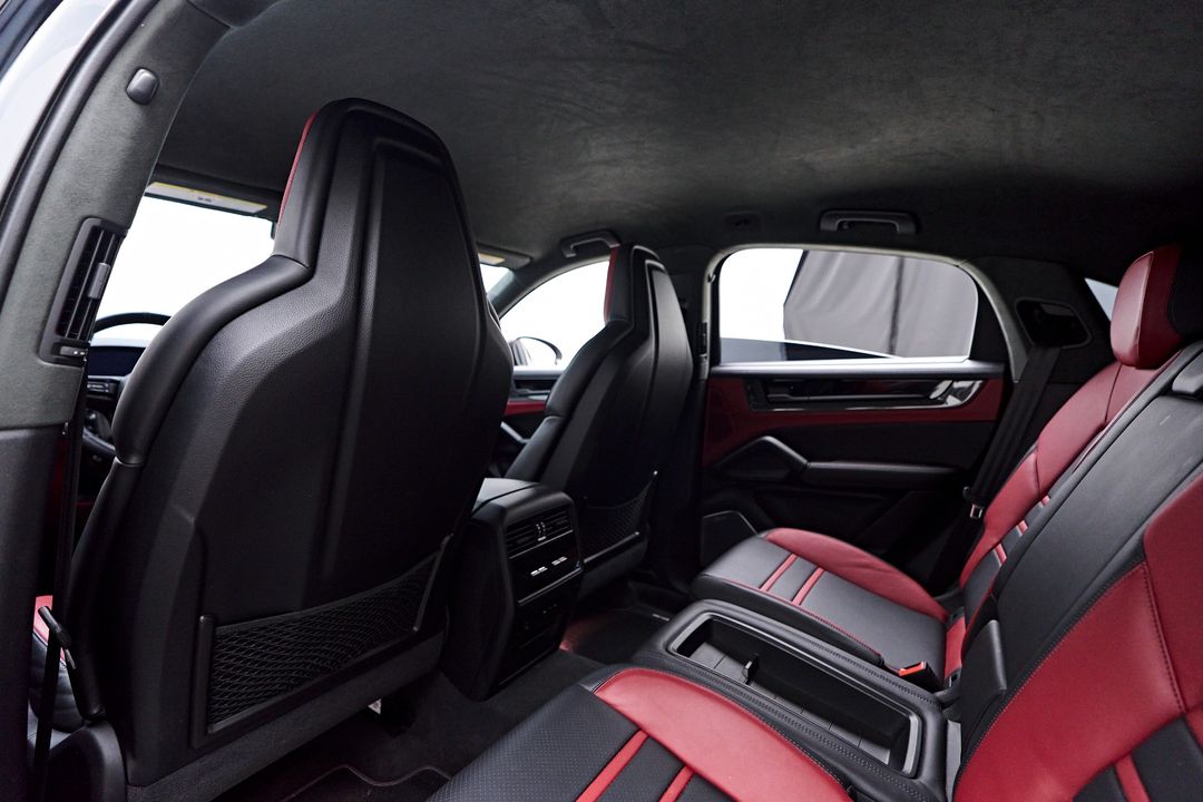 2024 Porsche Cayenne Coupe