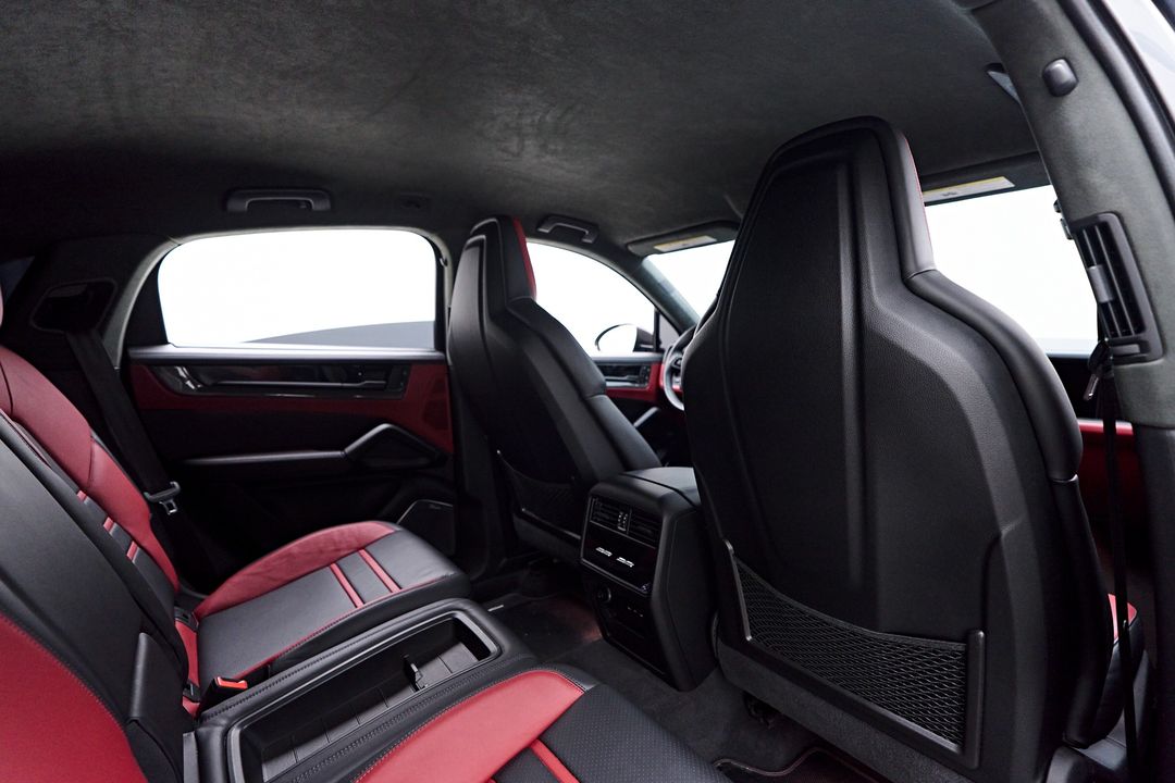 2024 Porsche Cayenne Coupe