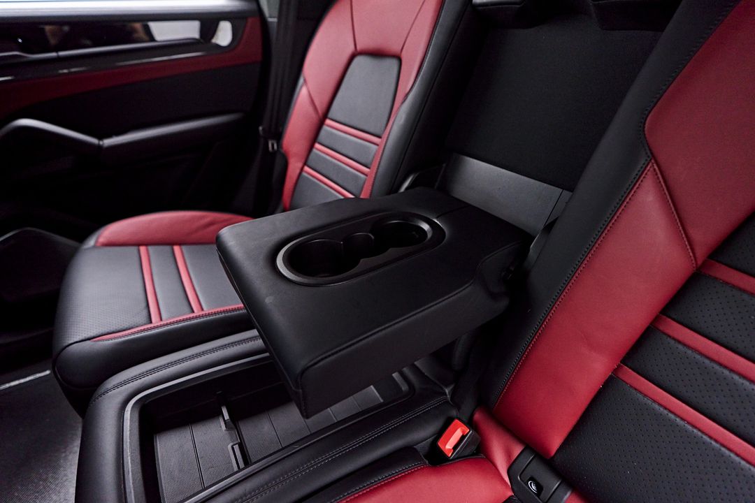 2024 Porsche Cayenne Coupe