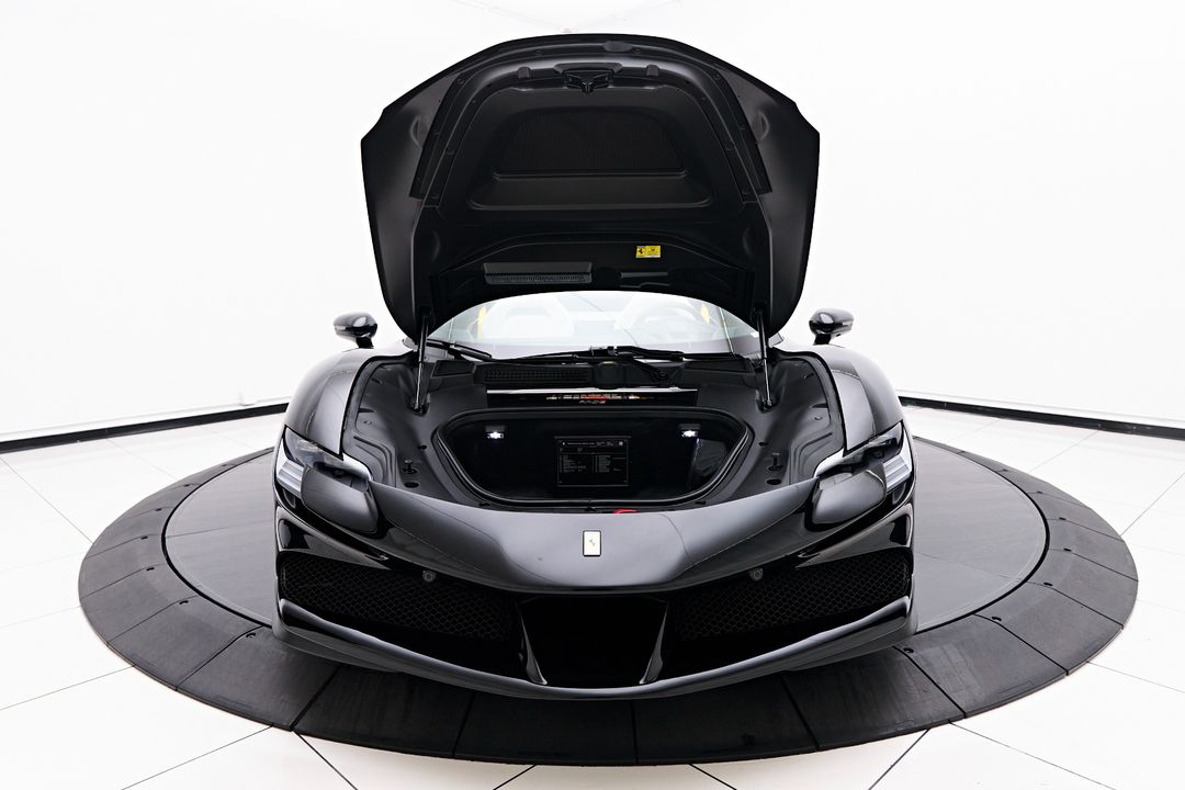 2024 Ferrari SF90 Spider