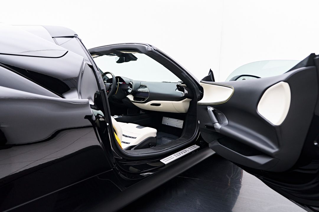 2024 Ferrari SF90 Spider