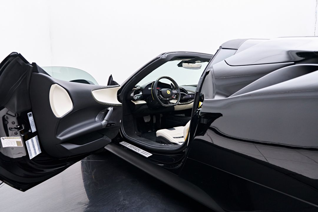 2024 Ferrari SF90 Spider