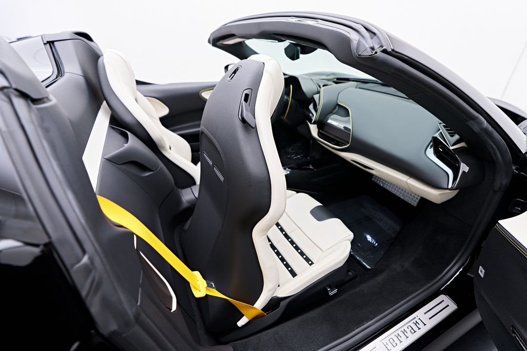 2024 Ferrari SF90 Spider