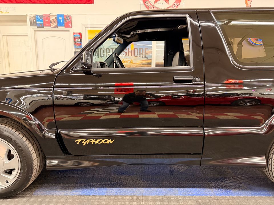 1993 GMC Typhoon