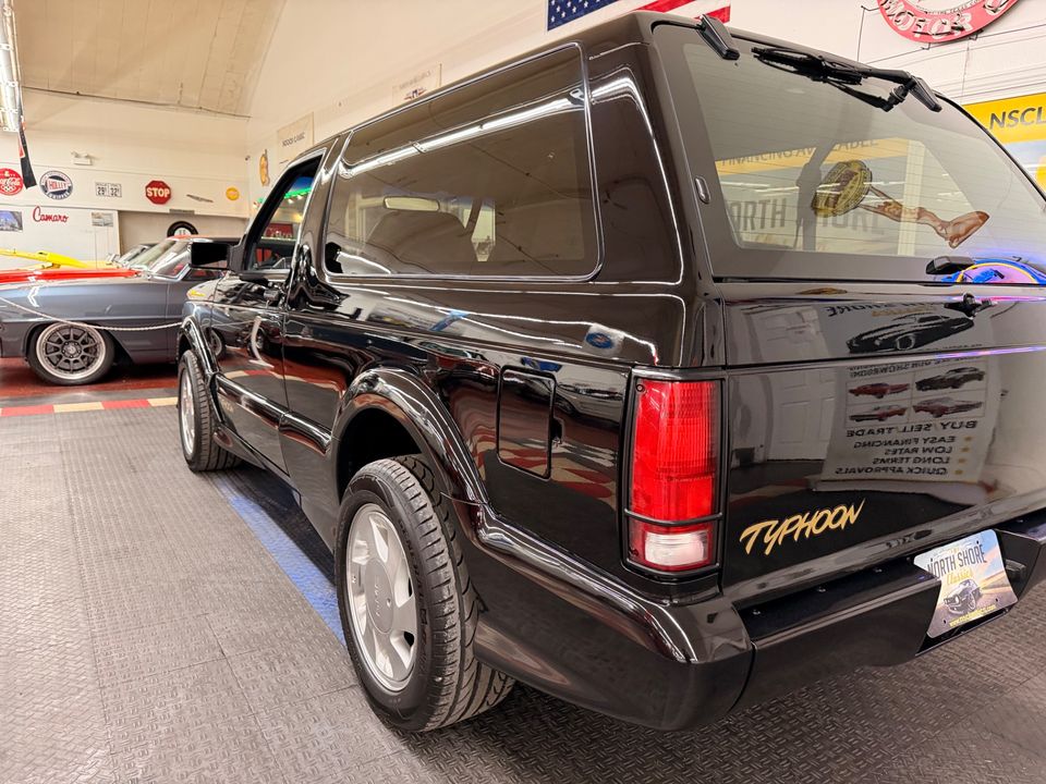 1993 GMC Typhoon