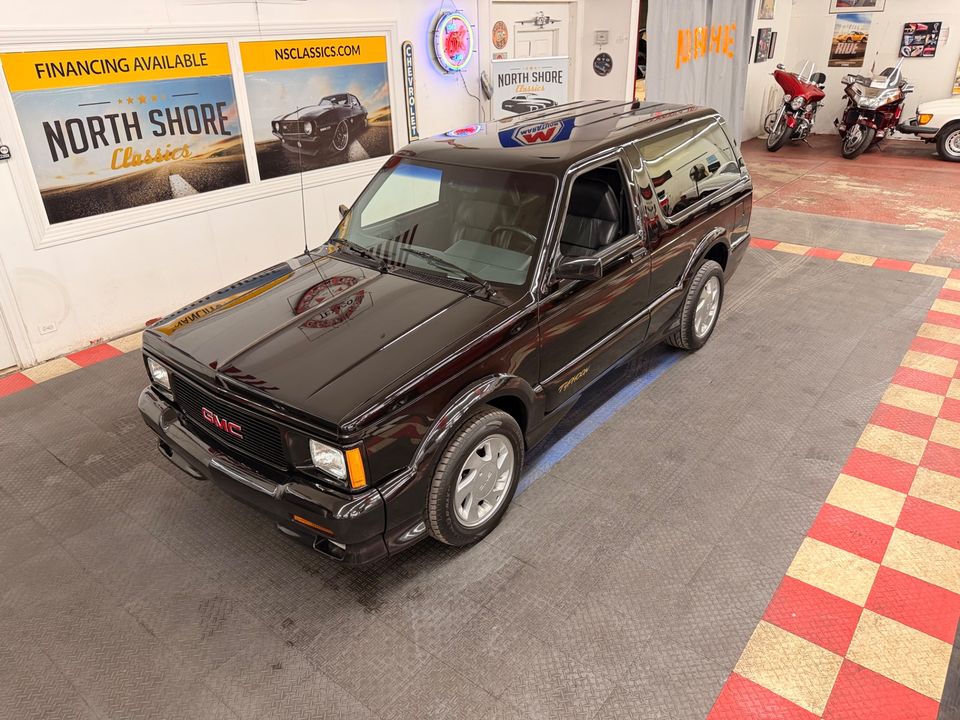 1993 GMC Typhoon