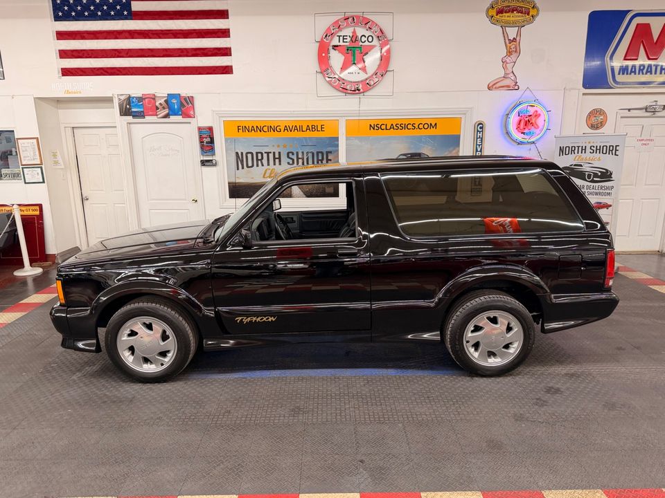 1993 GMC Typhoon