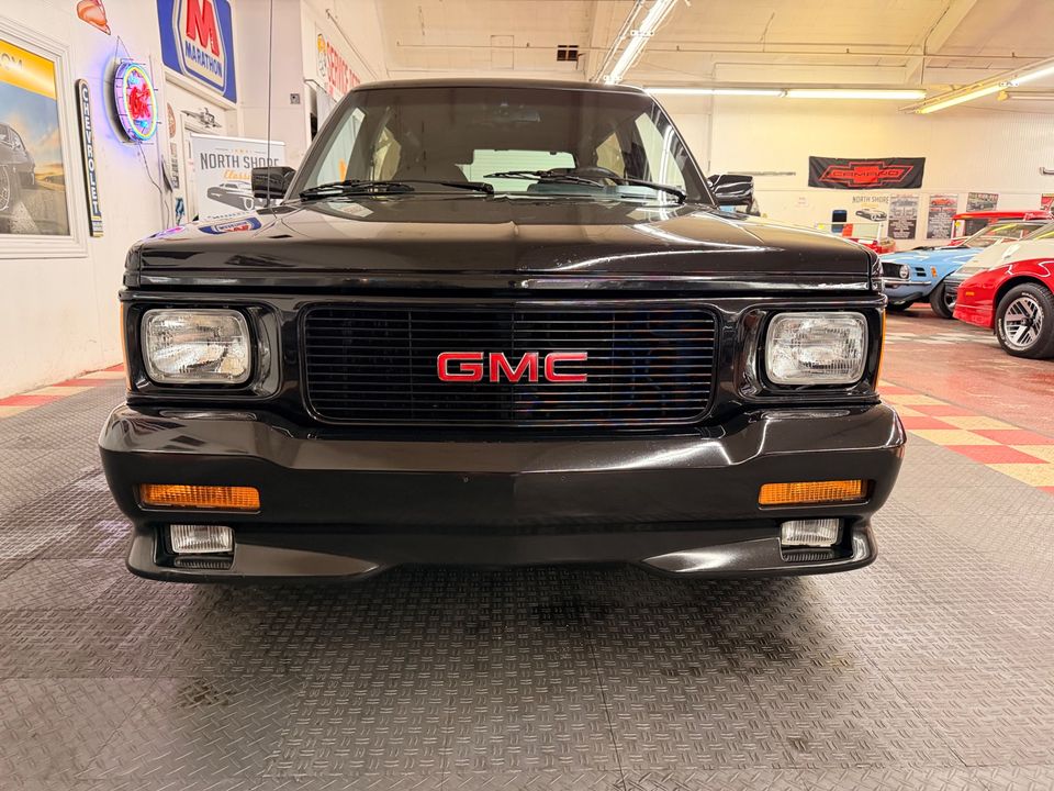 1993 GMC Typhoon