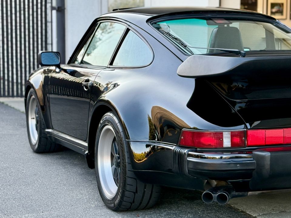 1988 Porsche 930