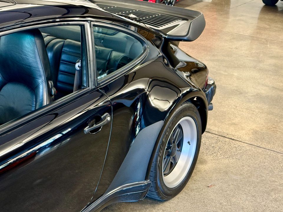1988 Porsche 930