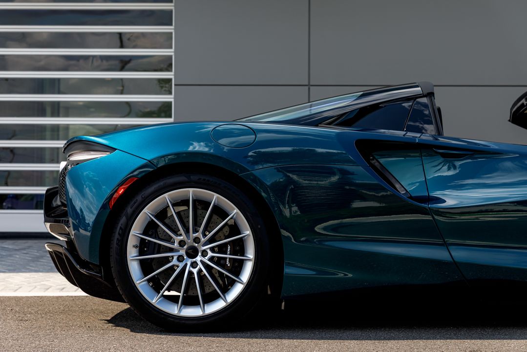2026 McLaren Artura Spider