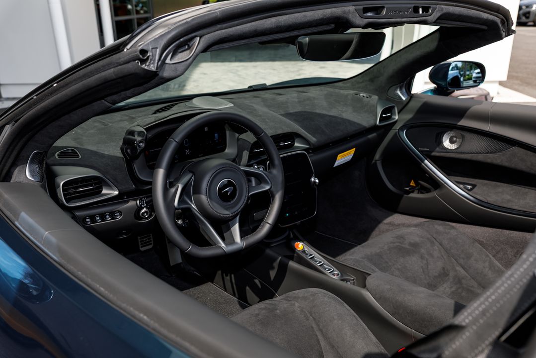 2026 McLaren Artura Spider