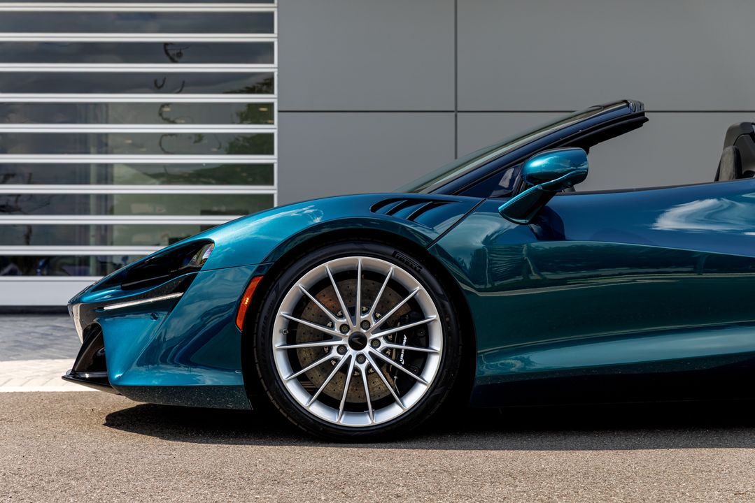 2026 McLaren Artura Spider