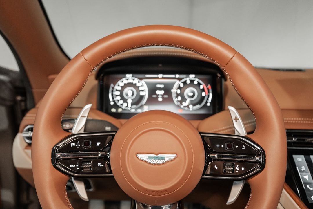 2025 Aston Martin DB12