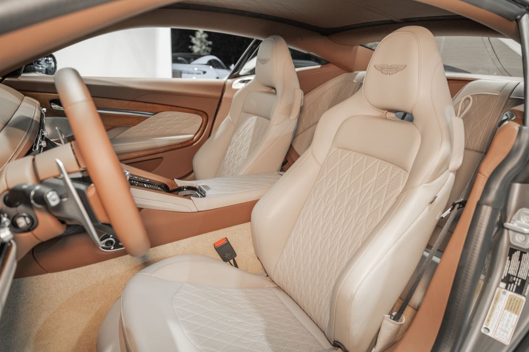2025 Aston Martin DB12