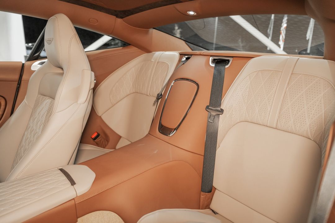 2025 Aston Martin DB12