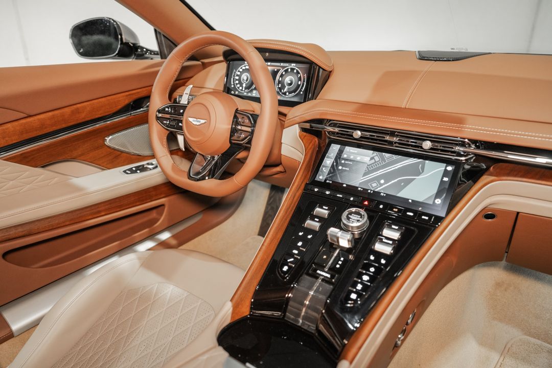 2025 Aston Martin DB12