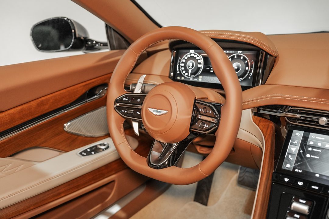 2025 Aston Martin DB12