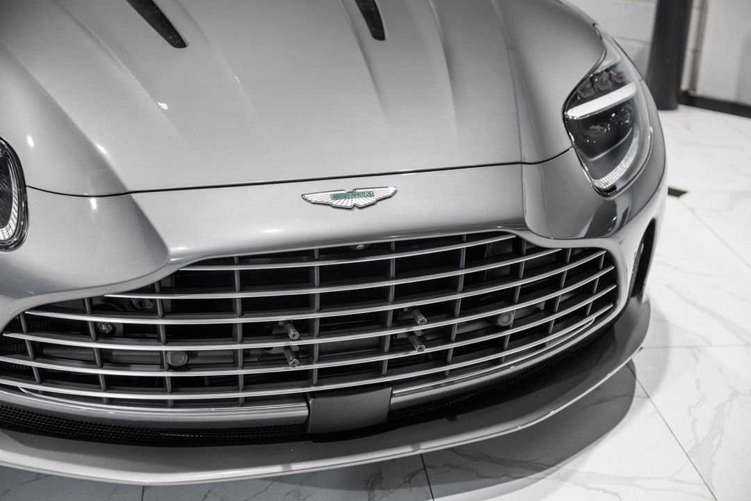 2025 Aston Martin DB12