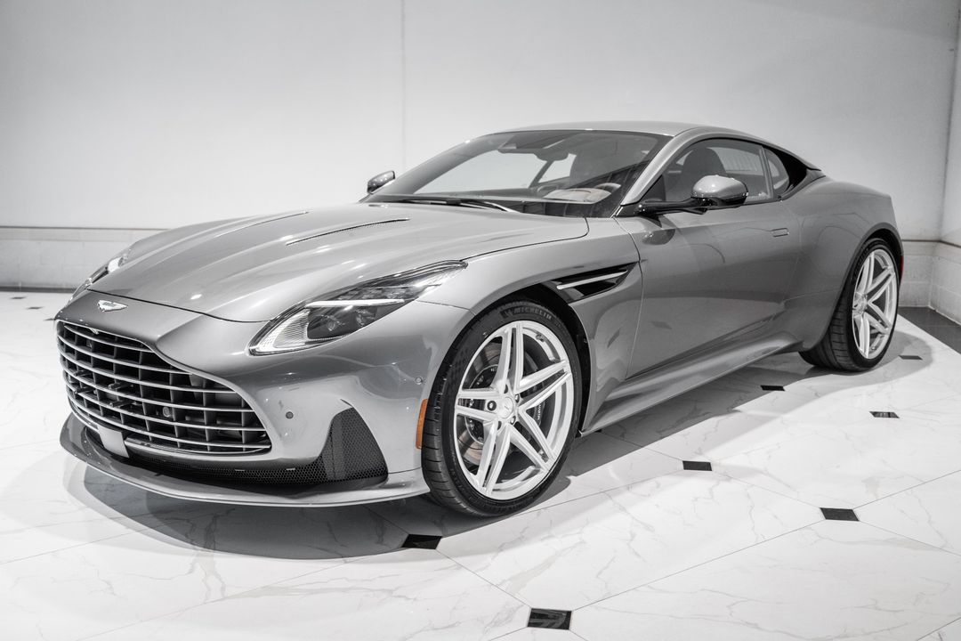 2025 Aston Martin DB12