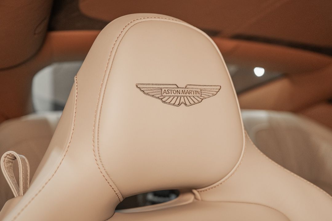 2025 Aston Martin DB12