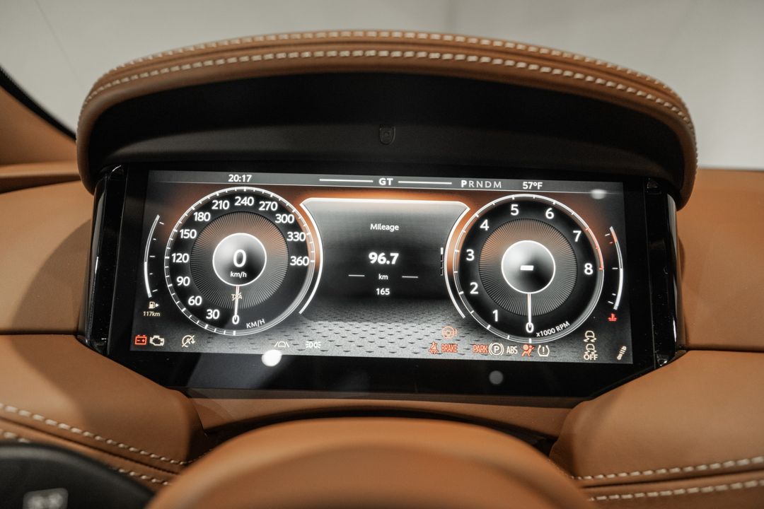 2025 Aston Martin DB12