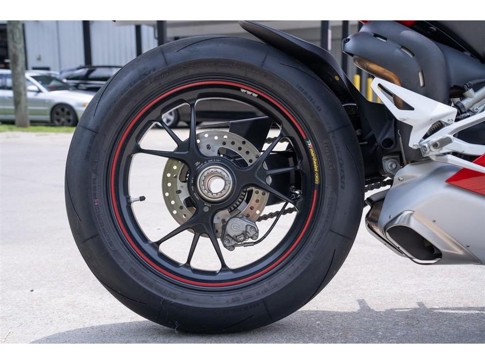 2019 Ducati Panigale V4S