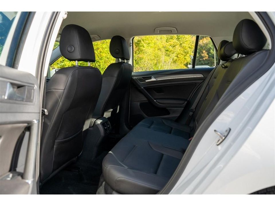 2017 Volkswagen e-Golf