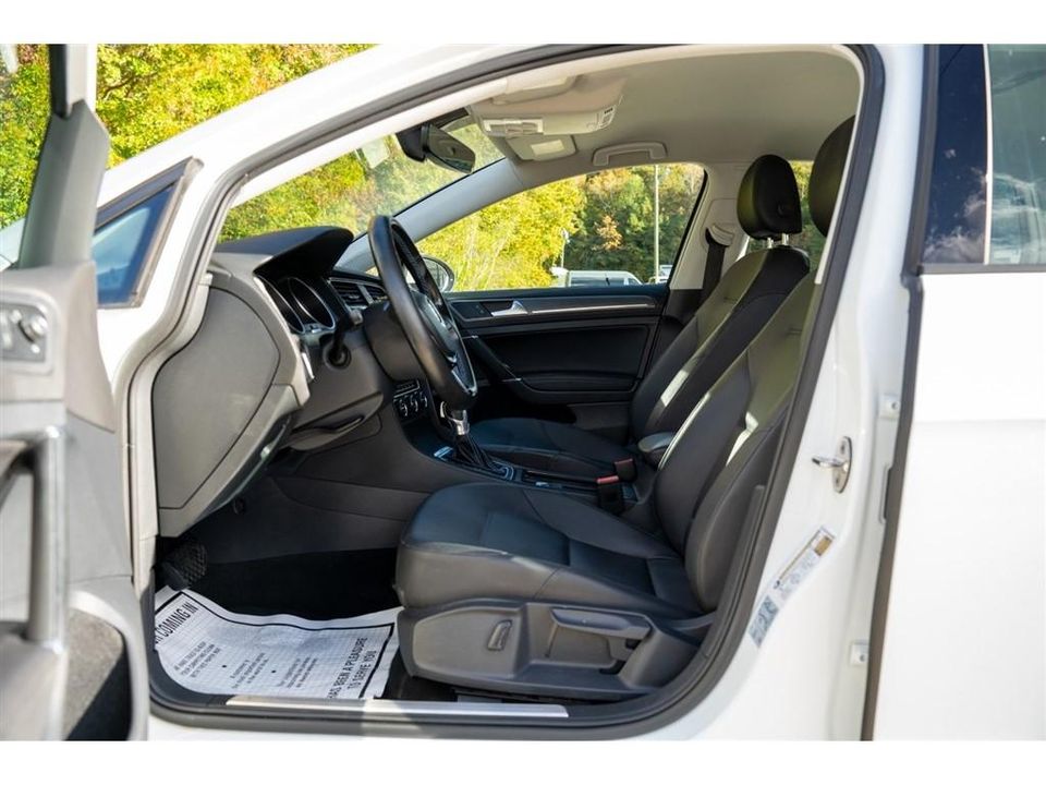 2017 Volkswagen e-Golf