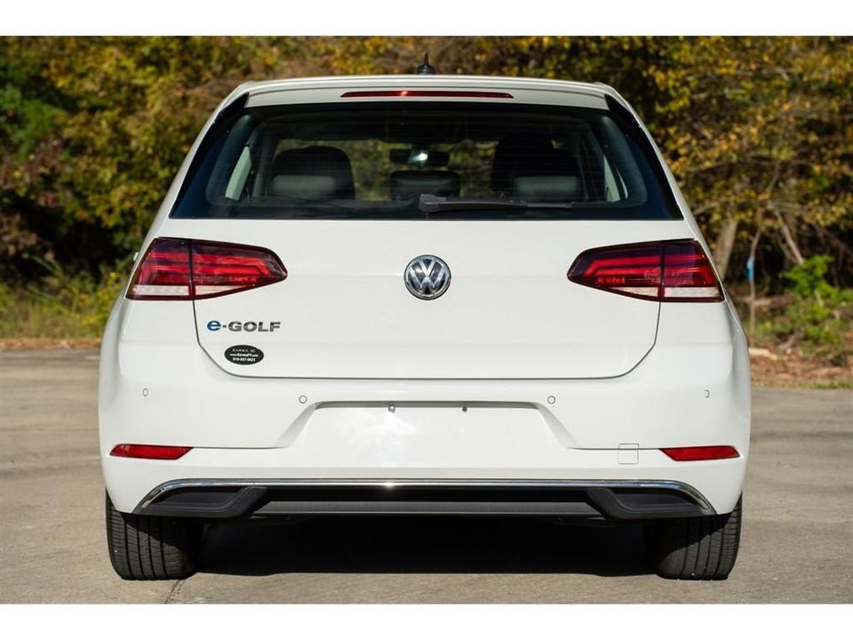 2017 Volkswagen e-Golf