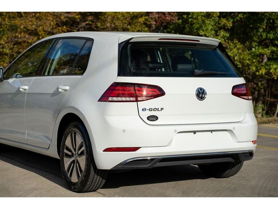 2017 Volkswagen e-Golf