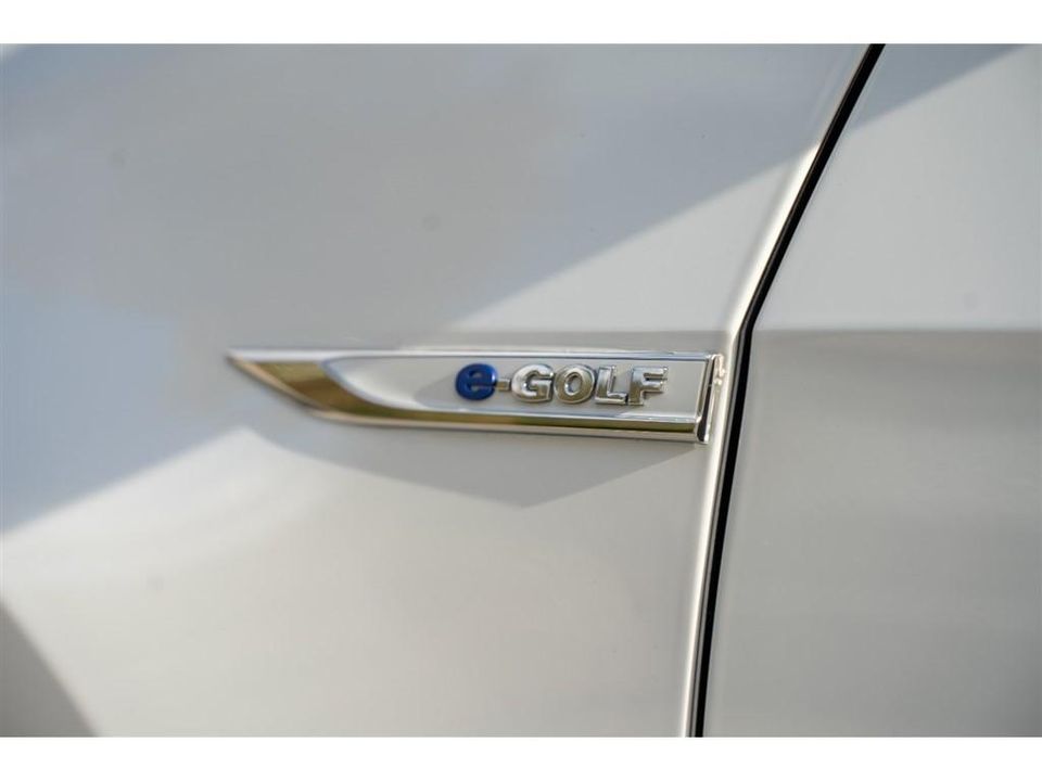 2017 Volkswagen e-Golf
