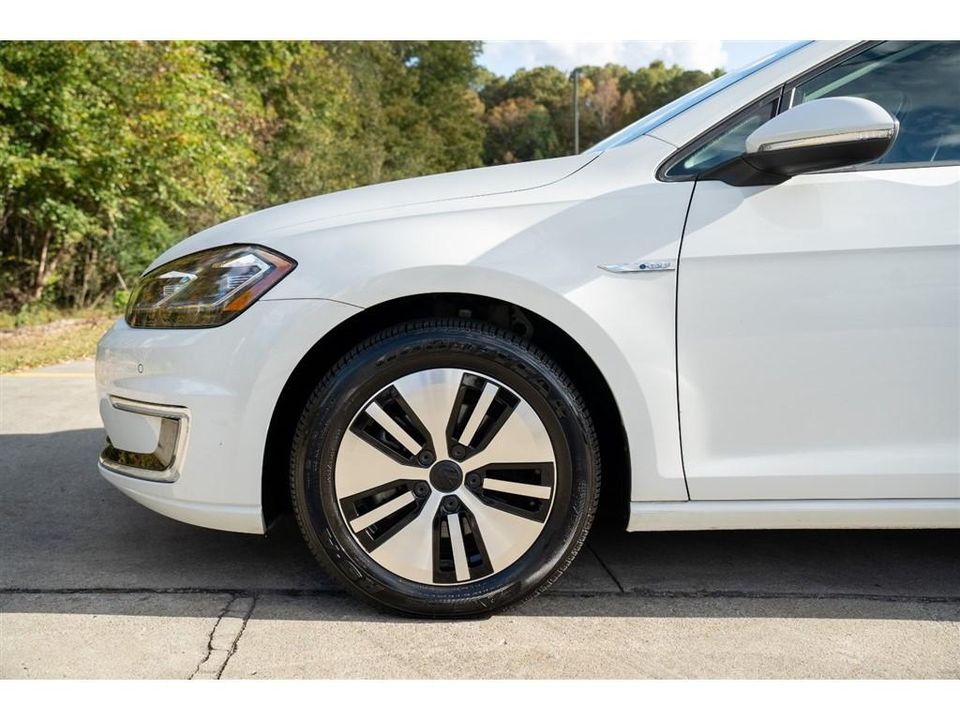 2017 Volkswagen e-Golf