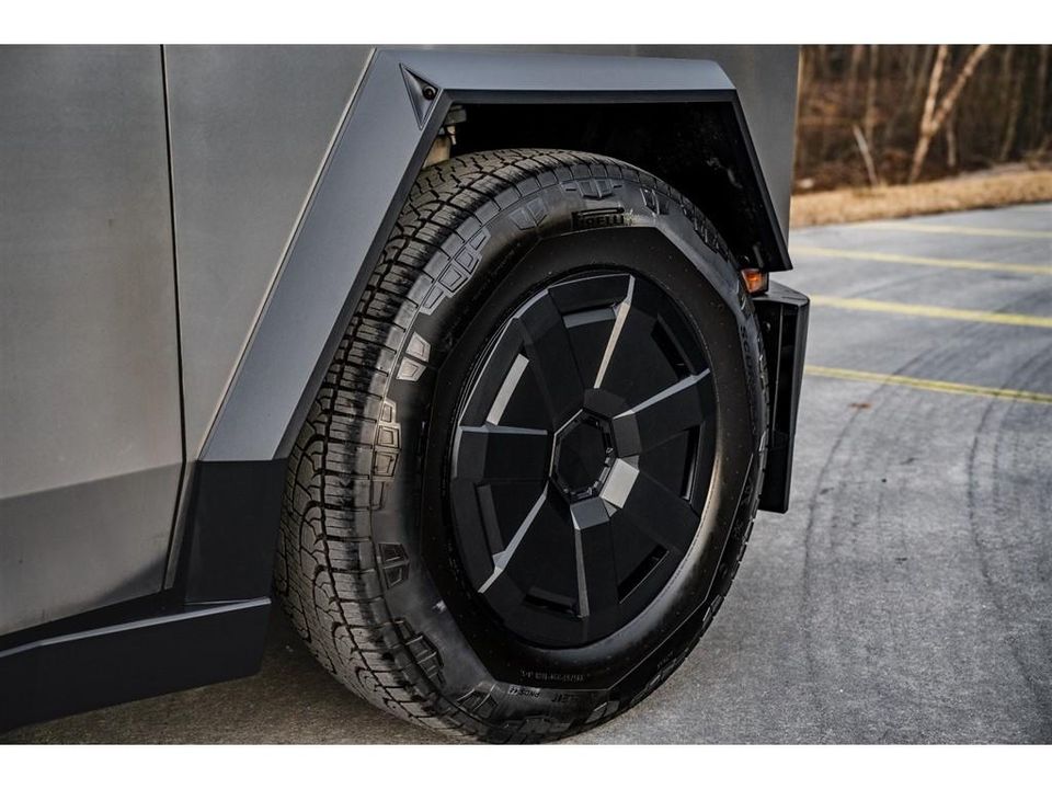 2024 Tesla Cybertruck