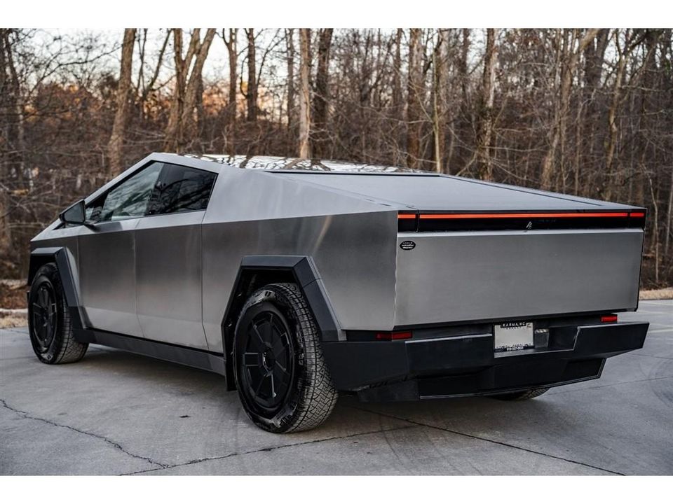 2024 Tesla Cybertruck