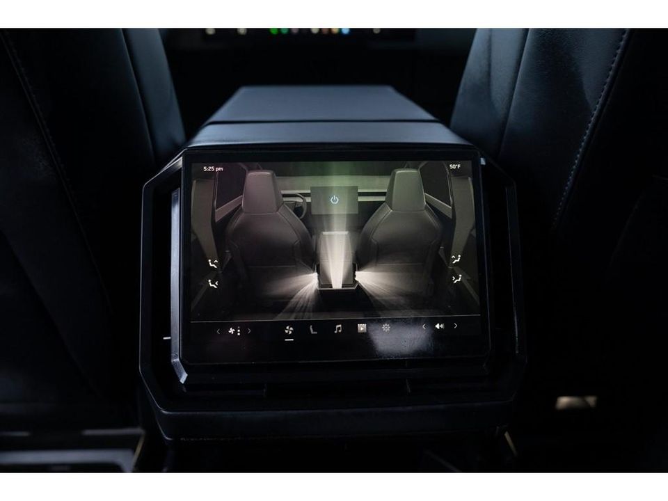 2024 Tesla Cybertruck