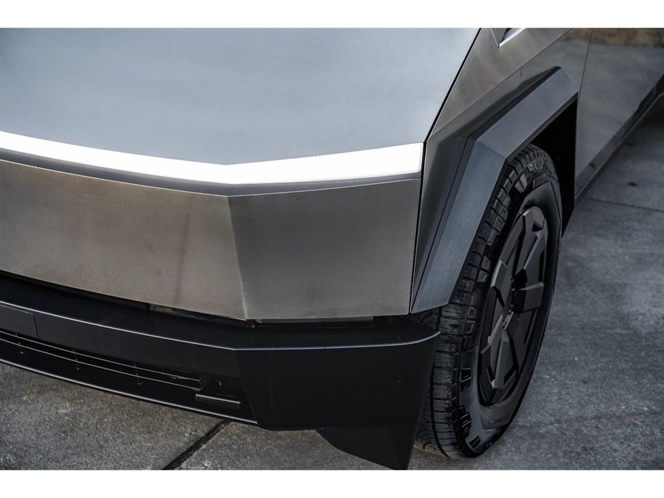 2024 Tesla Cybertruck