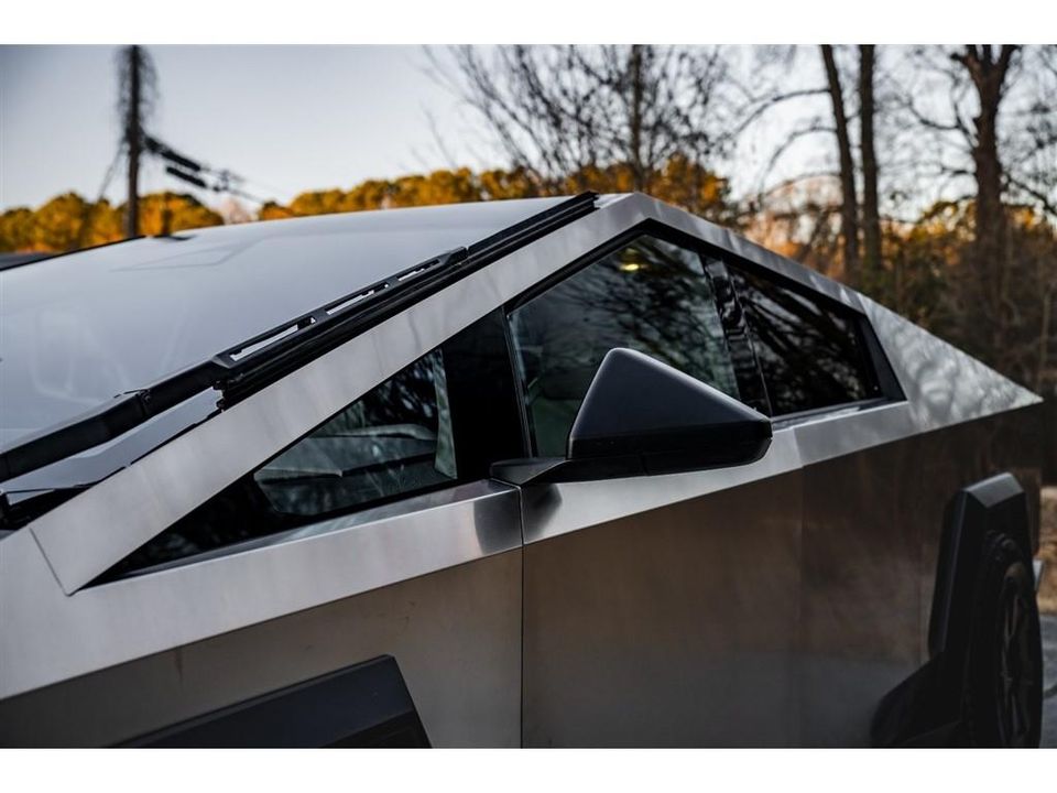 2024 Tesla Cybertruck